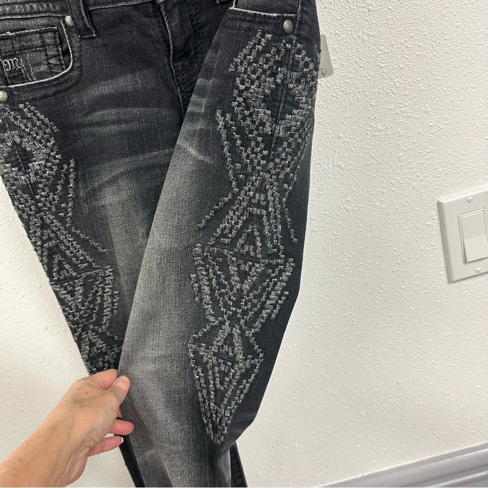 Miss Me Women's Whiskered Black Skinny Jeans Embroidered Side Detail - Picture 8 of 16
